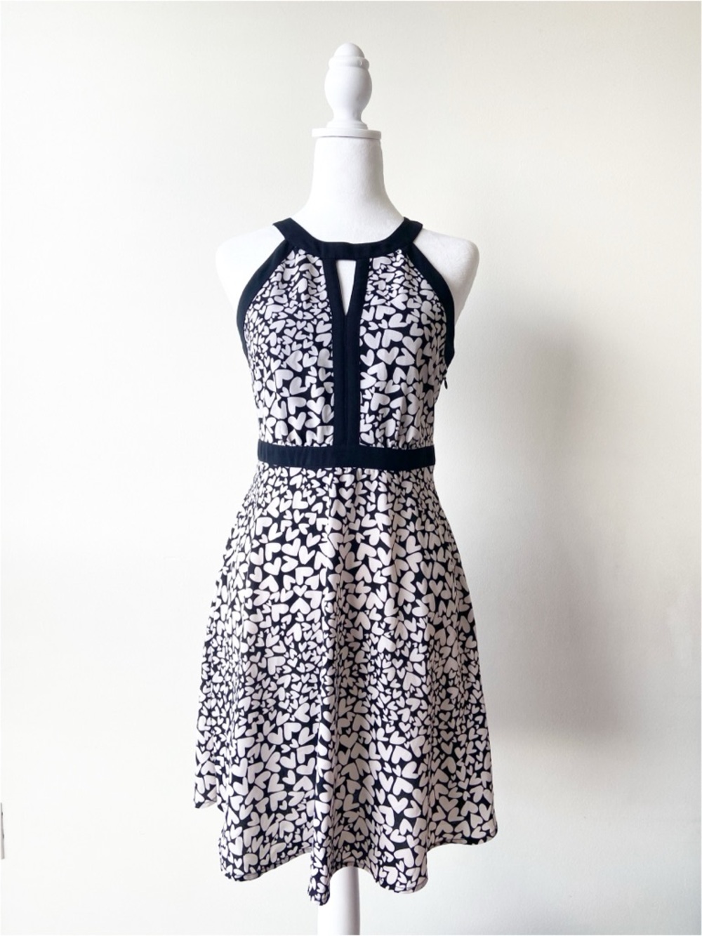 ELLE Black & White Heart Print Dress Size 2